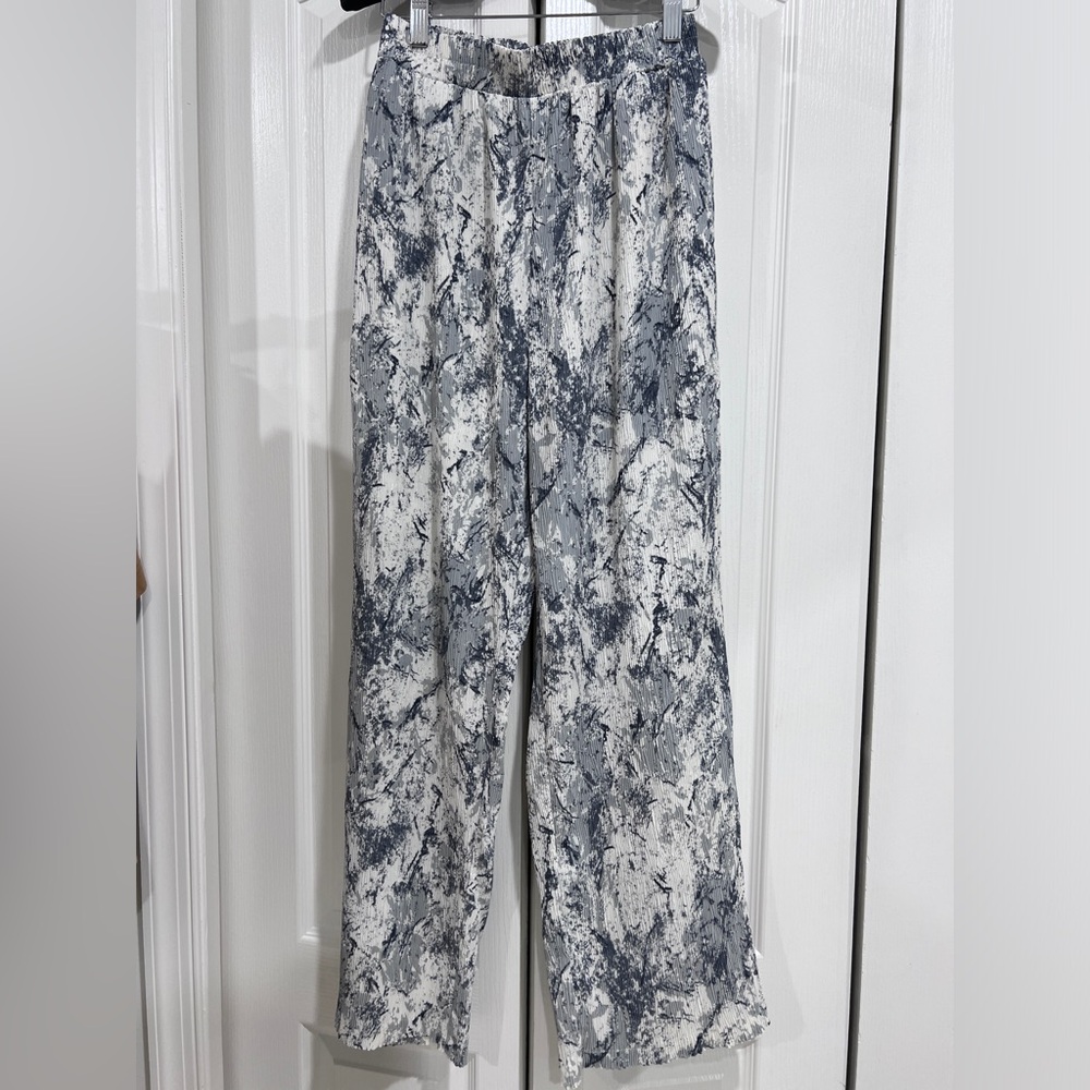 Pleats pants